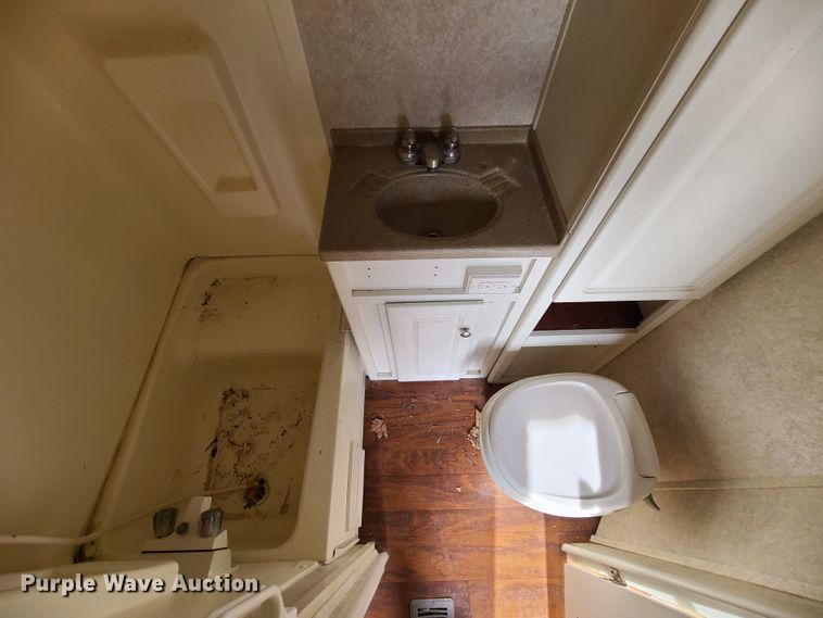 image for item IF9307 2005 Keystone Outback 23RS  camper