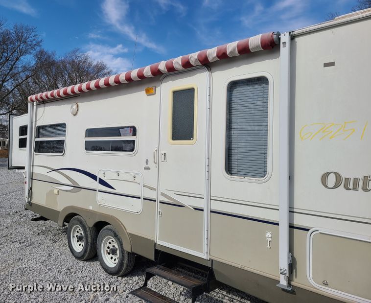 image for item IF9307 2005 Keystone Outback 23RS  camper