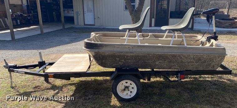 image for item IG9714 1985 Charloma Changzhou  boat