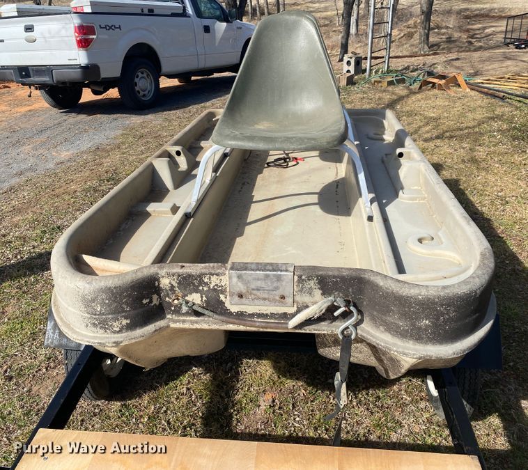 image for item IG9714 1985 Charloma Changzhou  boat