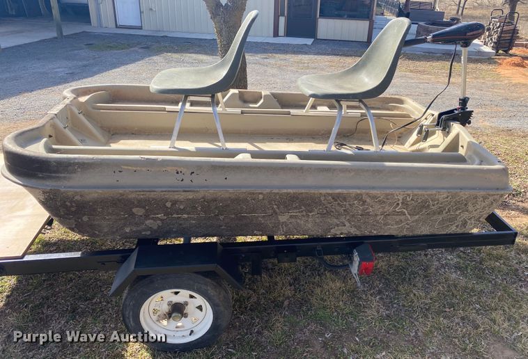 image for item IG9714 1985 Charloma Changzhou  boat