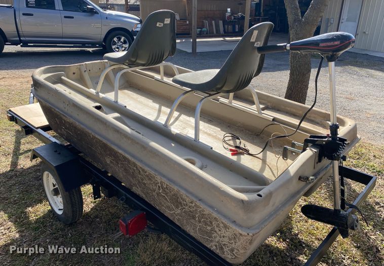 image for item IG9714 1985 Charloma Changzhou  boat