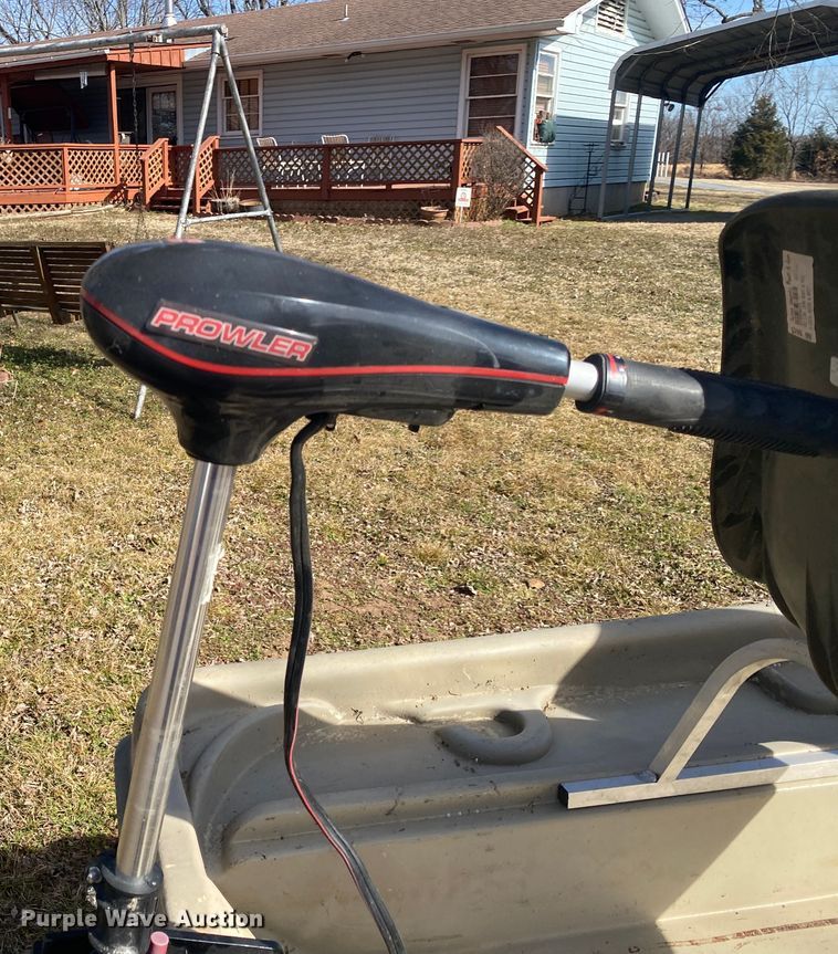 image for item IG9714 1985 Charloma Changzhou  boat