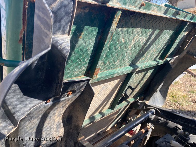 image for item IG9716 2007 Kawasaki Mule 610  utility vehicle