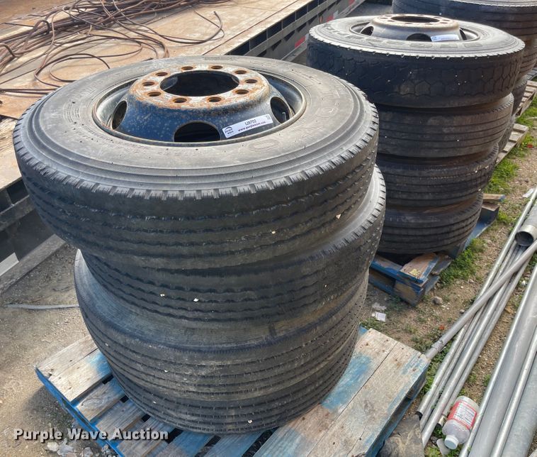 image for item IJ9702 (8) 10R22.5 tires and wheels