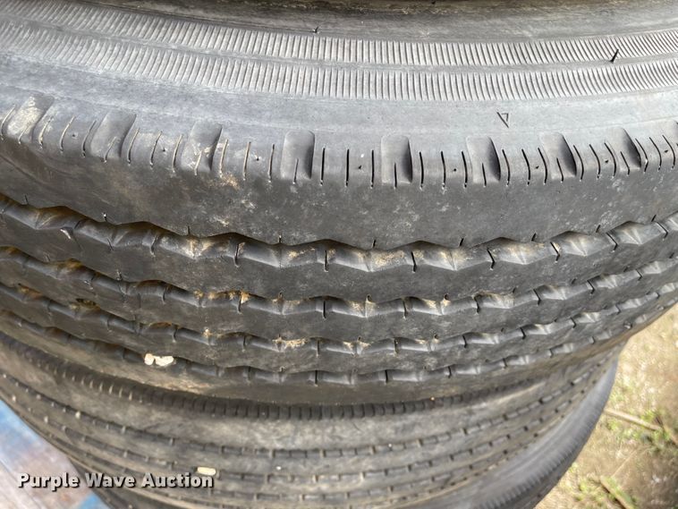 image for item IJ9702 (8) 10R22.5 tires and wheels