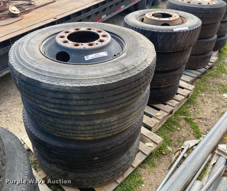 image for item IJ9703 (8) tires and wheels