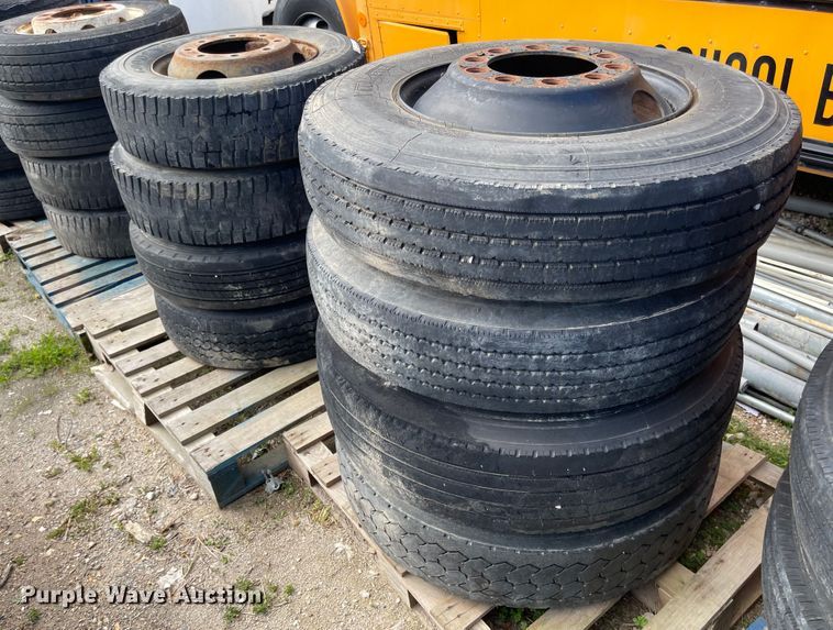 image for item IJ9703 (8) tires and wheels