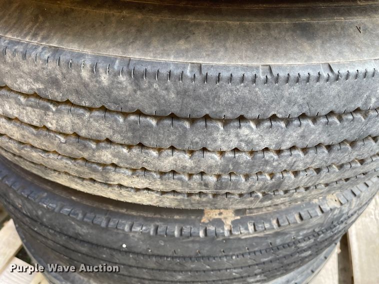 image for item IJ9703 (8) tires and wheels