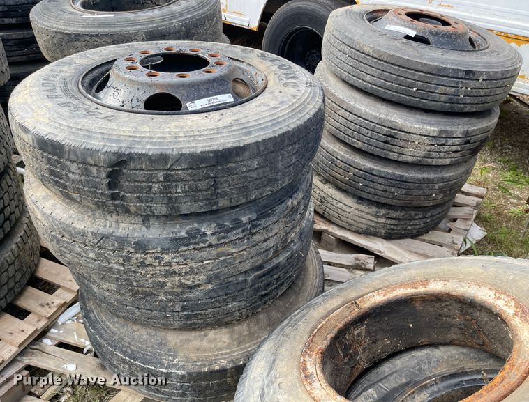 image for item IJ9706 (8) tires and wheels