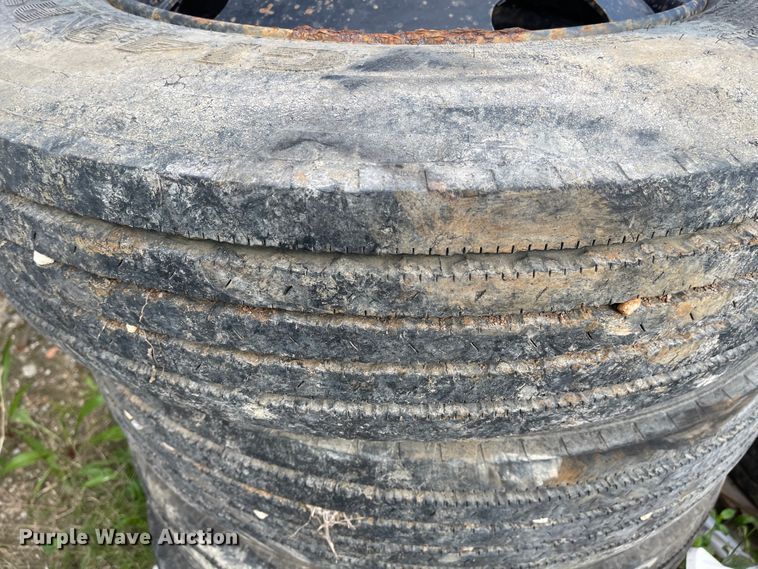 image for item IJ9706 (8) tires and wheels