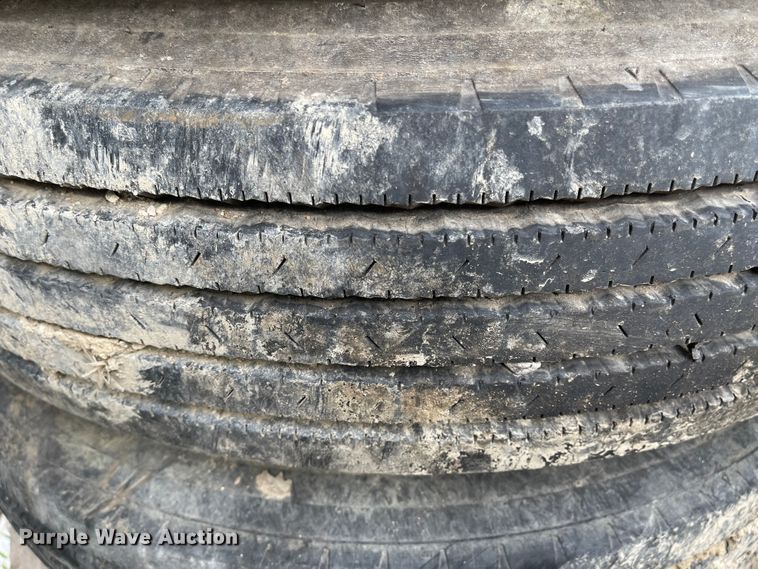 image for item IJ9706 (8) tires and wheels