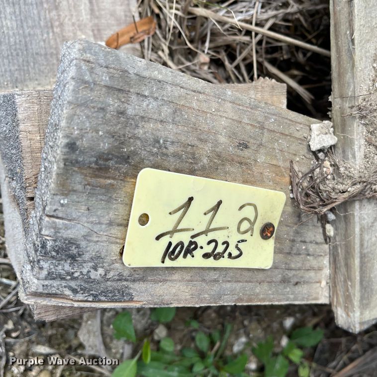 image for item IJ9706 (8) tires and wheels