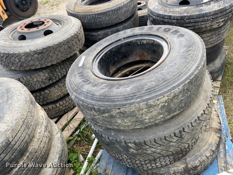 image for item IJ9707 (8) tires and wheels