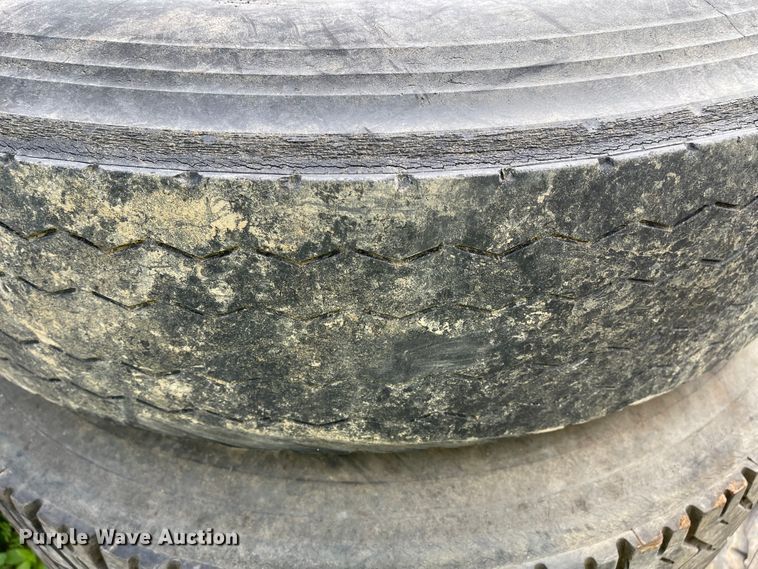 image for item IJ9707 (8) tires and wheels