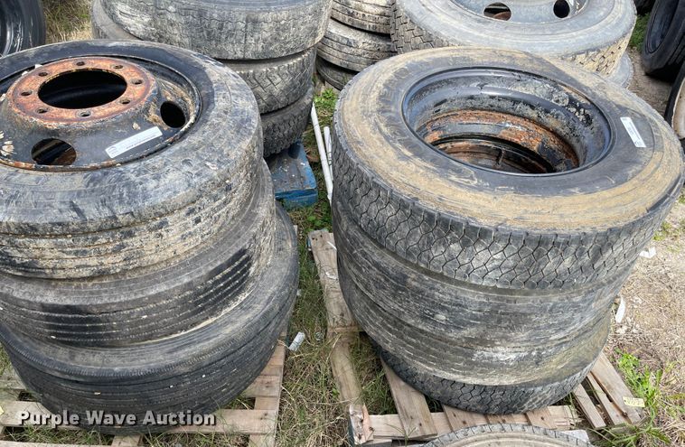 image for item IJ9708 (8) tires and wheels