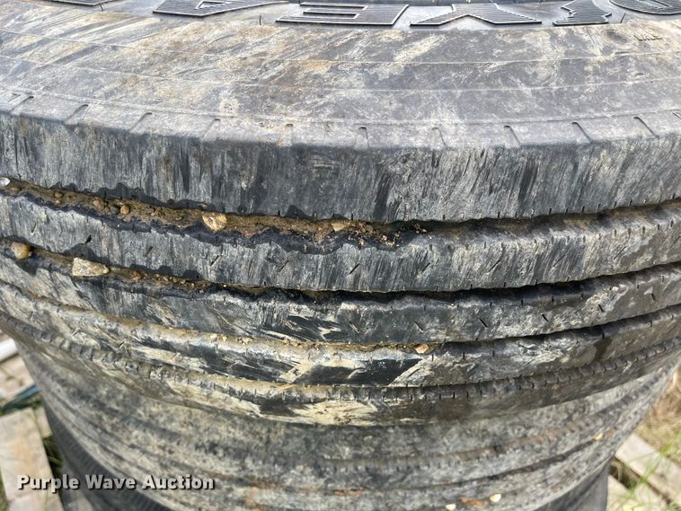 image for item IJ9708 (8) tires and wheels