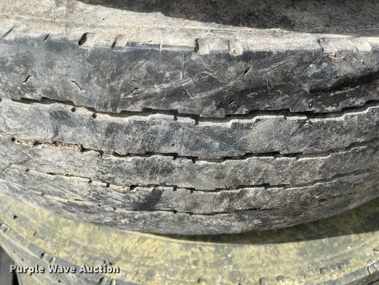 image for item IJ9708 (8) tires and wheels