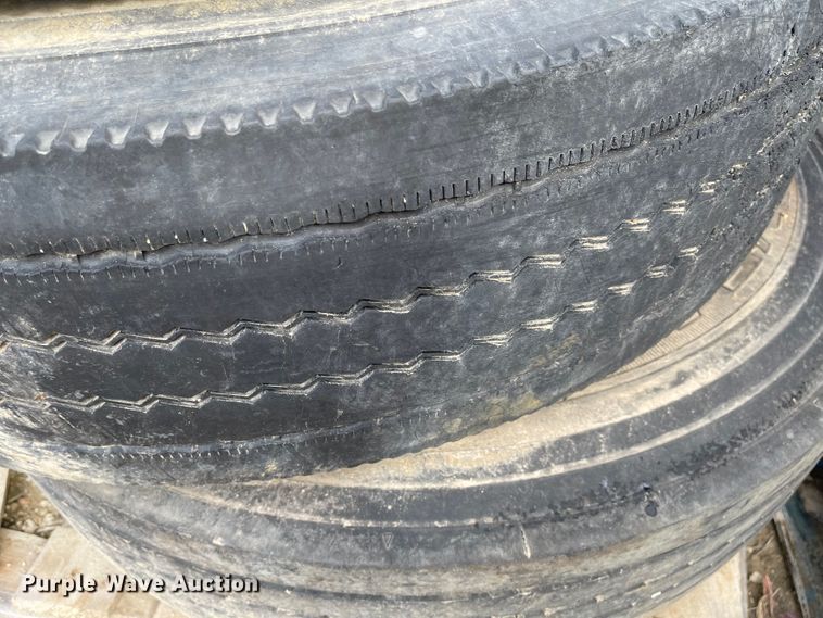 image for item IJ9709 (8) 11R22.5 tires and wheels