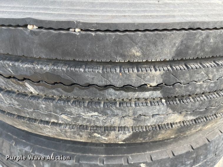 image for item IJ9710 (8) tires and wheels