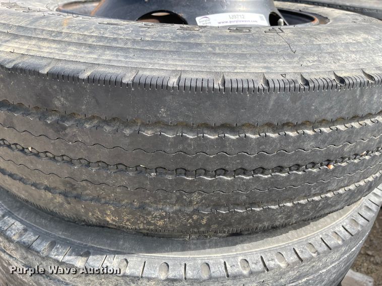 image for item IJ9712 (8) 11R22.5 tires and wheels
