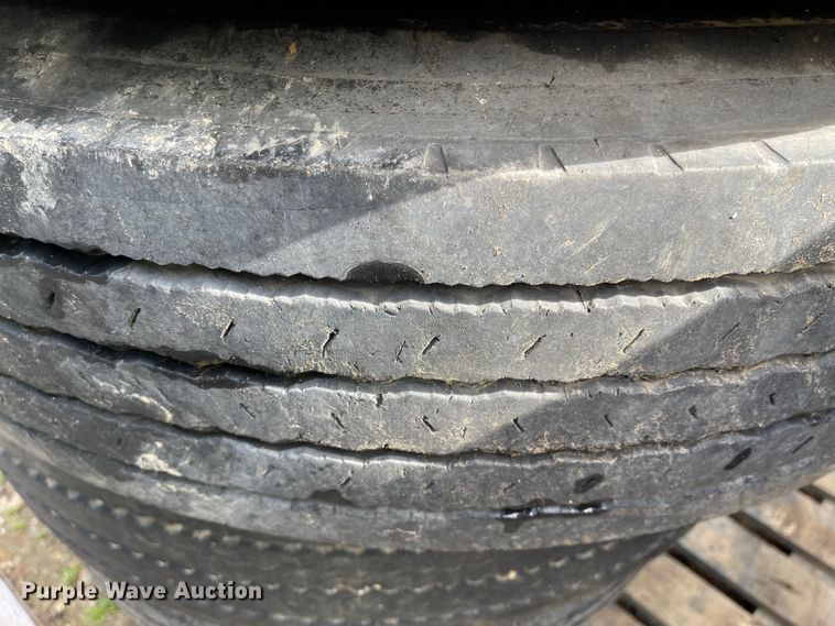 image for item IJ9714 (8) 11R22.5 tires and wheels