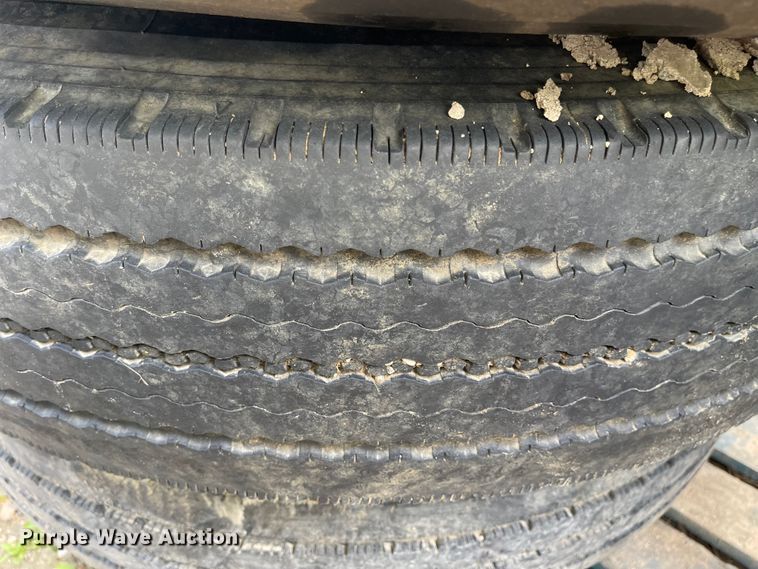 image for item IJ9714 (8) 11R22.5 tires and wheels