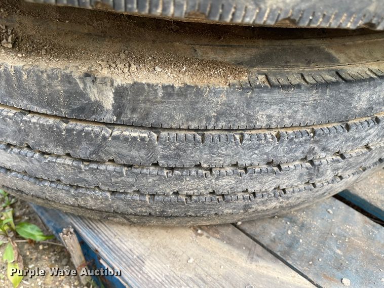 image for item IJ9714 (8) 11R22.5 tires and wheels