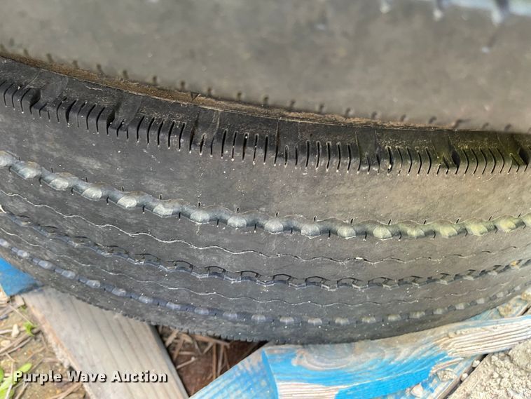 image for item IJ9714 (8) 11R22.5 tires and wheels