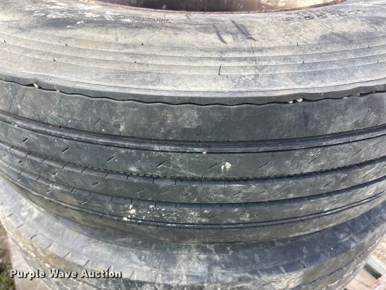 image for item IJ9715 (8) 11R22.5 tires and wheels