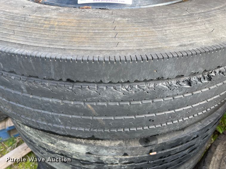 image for item IJ9715 (8) 11R22.5 tires and wheels
