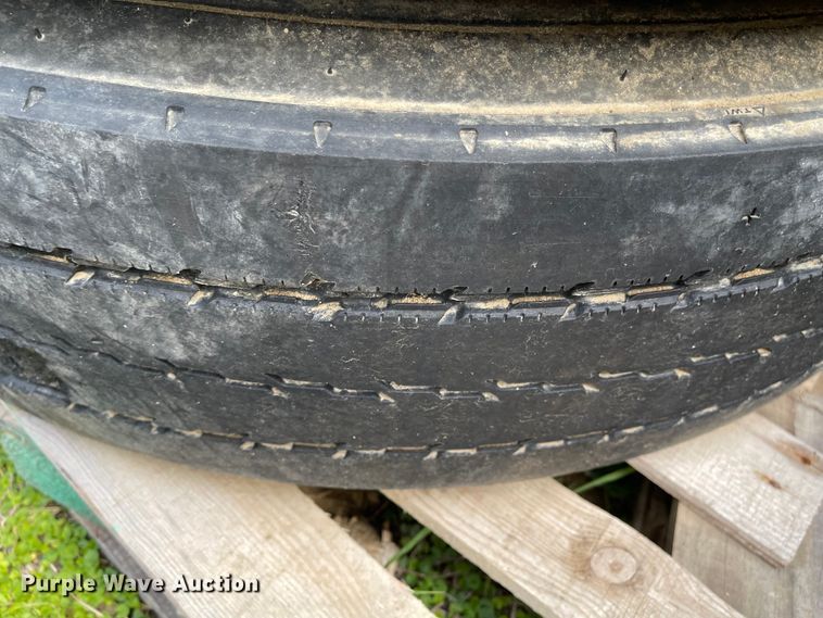 image for item IJ9715 (8) 11R22.5 tires and wheels