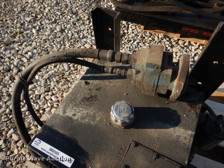 image for item IM9585 Hydraulic tank