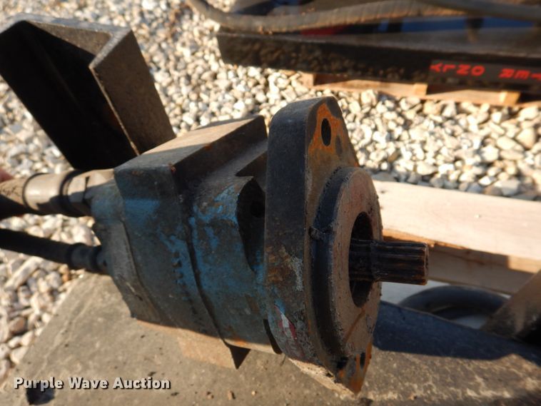 image for item IM9585 Hydraulic tank