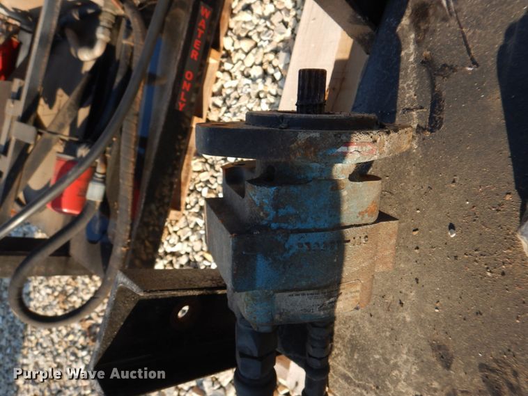 image for item IM9585 Hydraulic tank