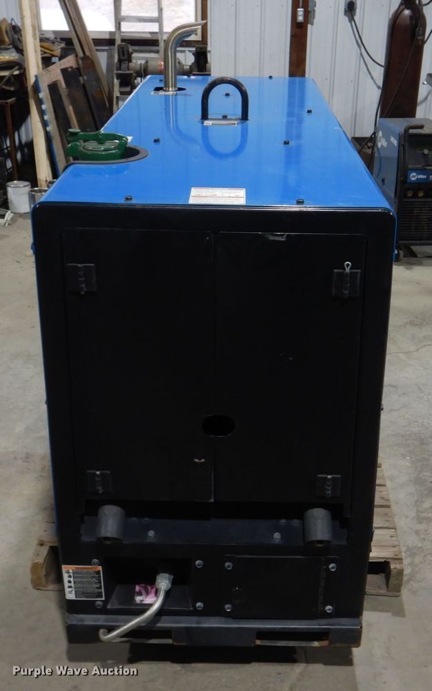 image for item IM9623 Miller Big Blue Air Pak  welder/generator