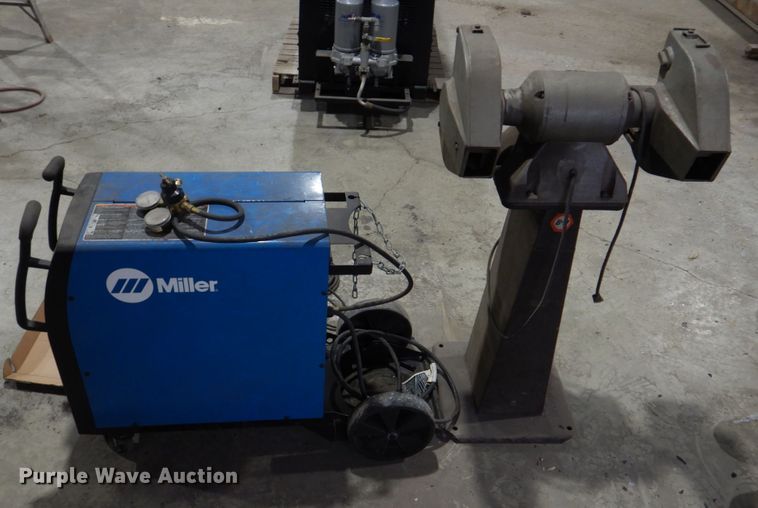image for item IM9624 Miller Syncrowave 210  welder