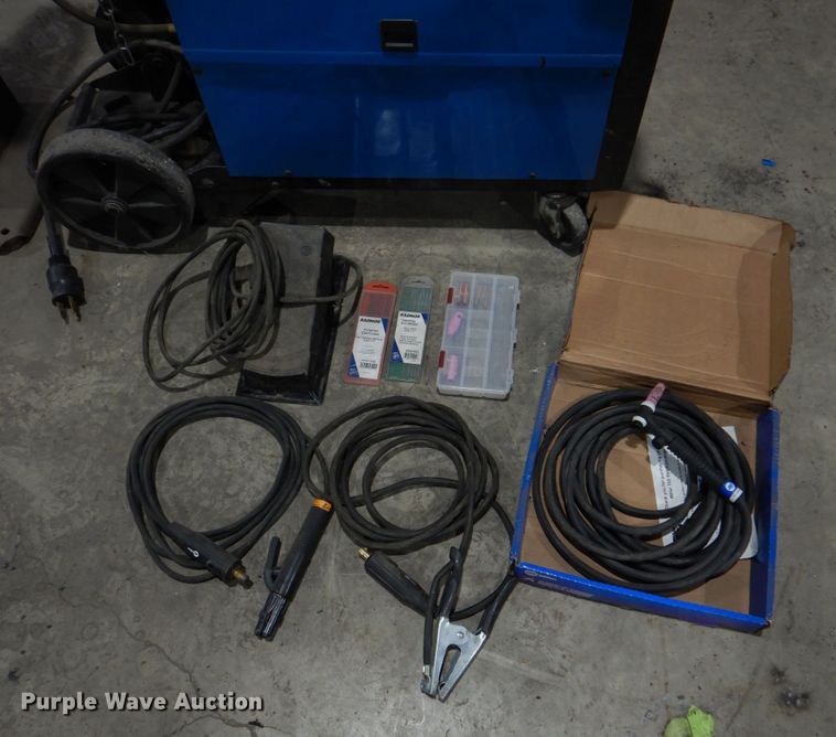 image for item IM9624 Miller Syncrowave 210  welder