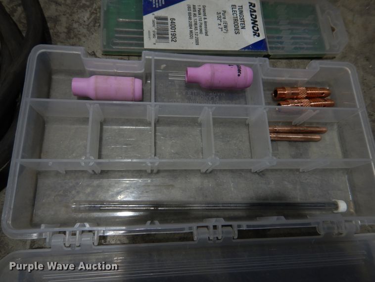 image for item IM9624 Miller Syncrowave 210  welder