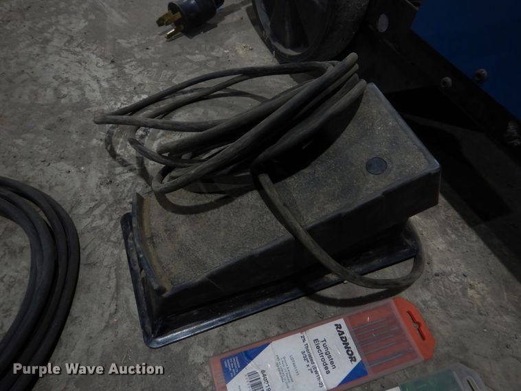 image for item IM9624 Miller Syncrowave 210  welder
