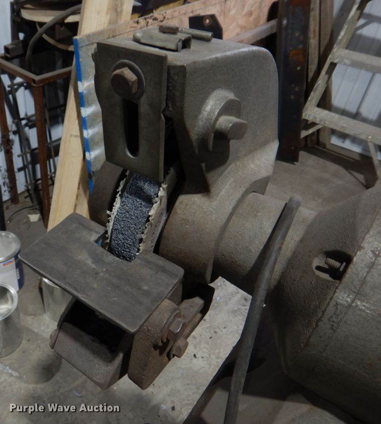 image for item IM9624 Miller Syncrowave 210  welder