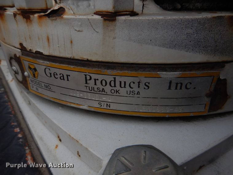 image for item IM9626 1994 International 4700  utility / service truck