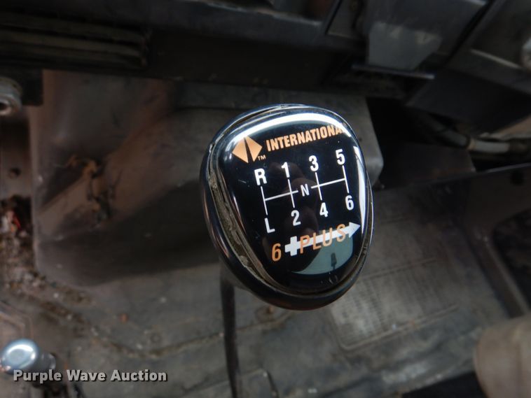 image for item IM9626 1994 International 4700  utility / service truck