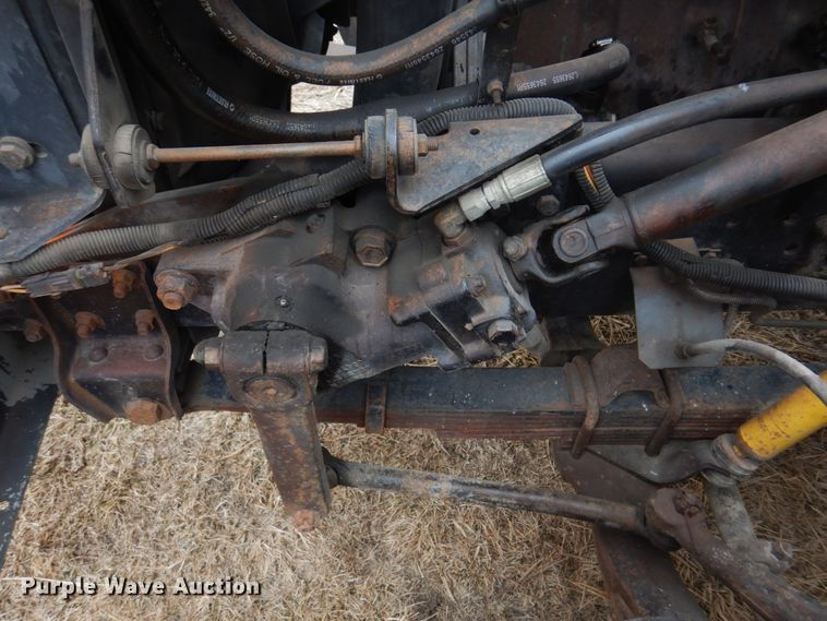 image for item IM9626 1994 International 4700  utility / service truck