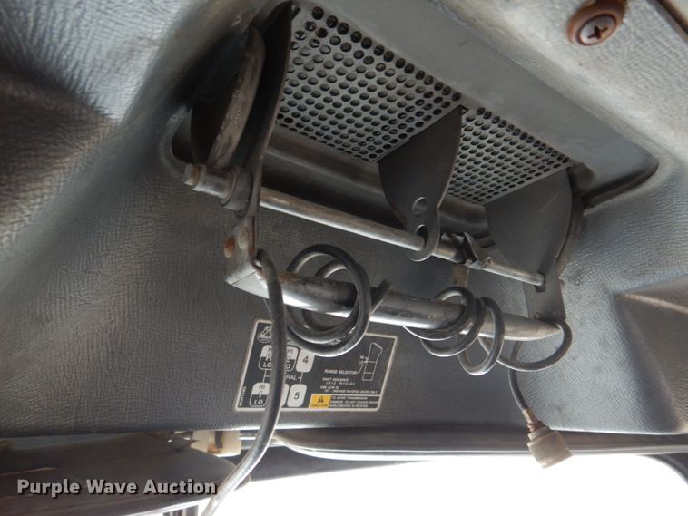 image for item IM9627 1992 Mack DM690S  flatbed truck