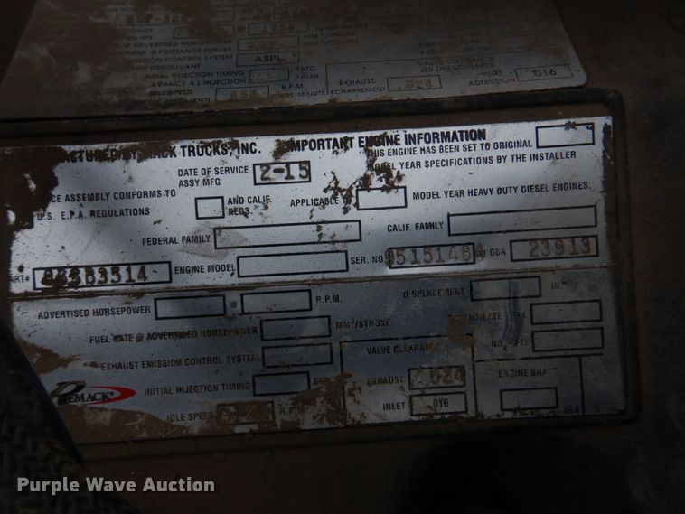 image for item IM9627 1992 Mack DM690S  flatbed truck