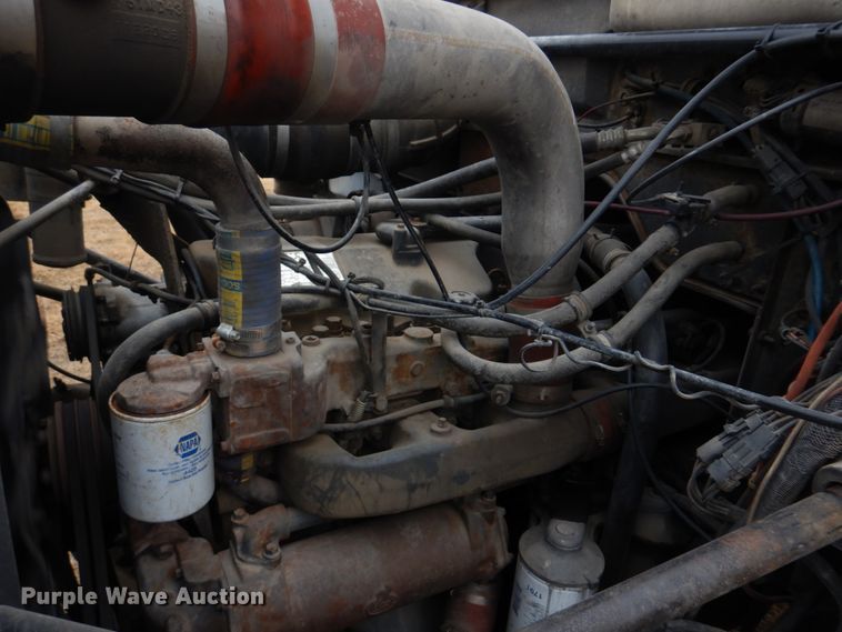 image for item IM9627 1992 Mack DM690S  flatbed truck