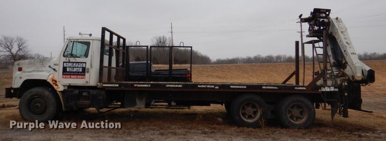 image for item IM9628 1986 International F2674  crane truck