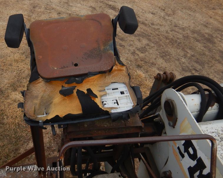 image for item IM9628 1986 International F2674  crane truck