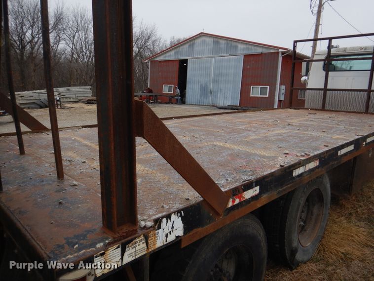 image for item IM9628 1986 International F2674  crane truck